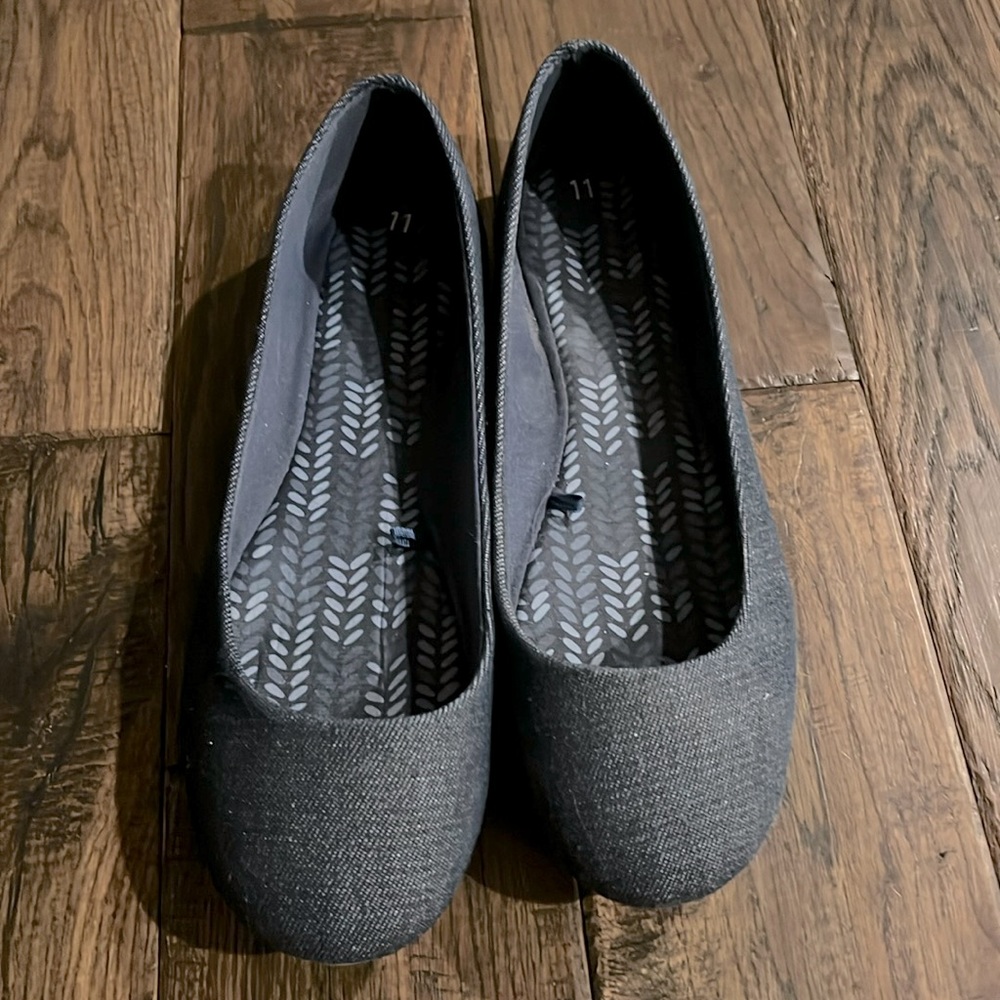 Time and Tru Denim Chambray Ballet Flats- size 11 - worn once